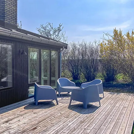 Semesterbostad In Hyllinge With House Sea View