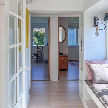 Semesterbostad In Hyllinge With House Sea View