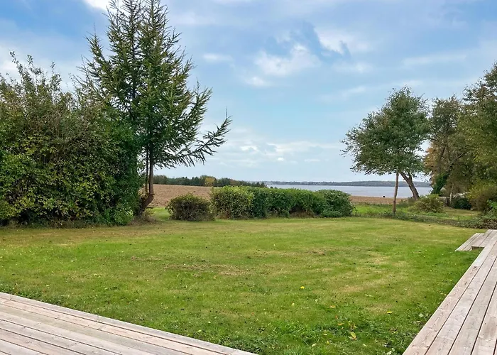 Semesterbostad In Hyllinge With House Sea View